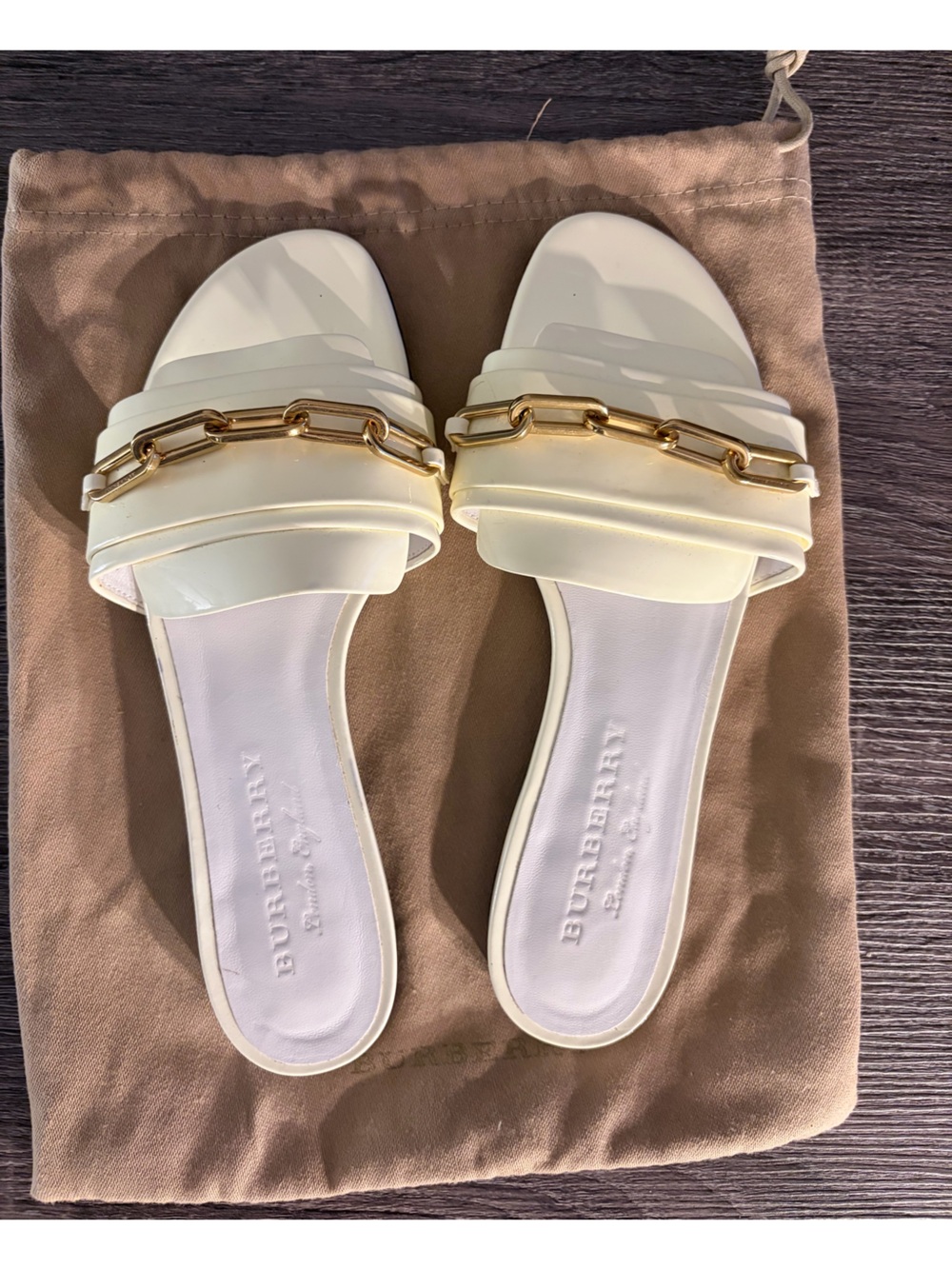 Burberry Cream Slide Sandals with Gold Chain